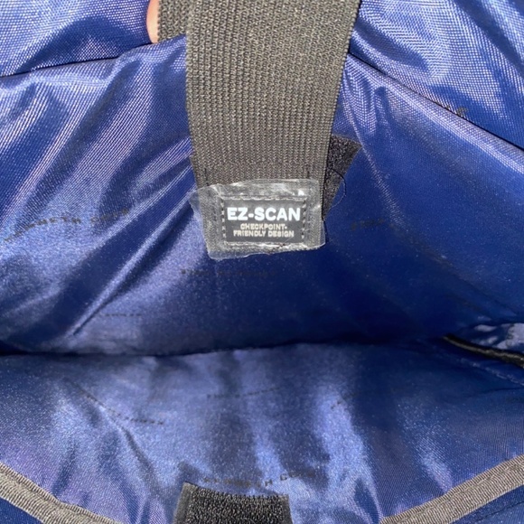 Kenneth Cole Reaction laptop backpack great condition - Picture 7 of 11